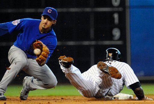 ryan theriot tagging out tejada